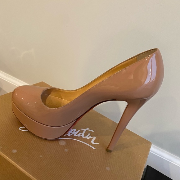 Shoes - Picture 3 of 5